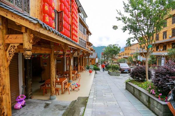 侯赛因动作被认为有侮辱意思，主裁是伊朗人很熟悉穆斯林国家习惯